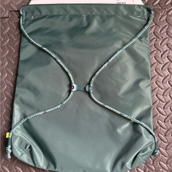 Masters 2025 Cinch Bag NWT - Picture 4 of 4